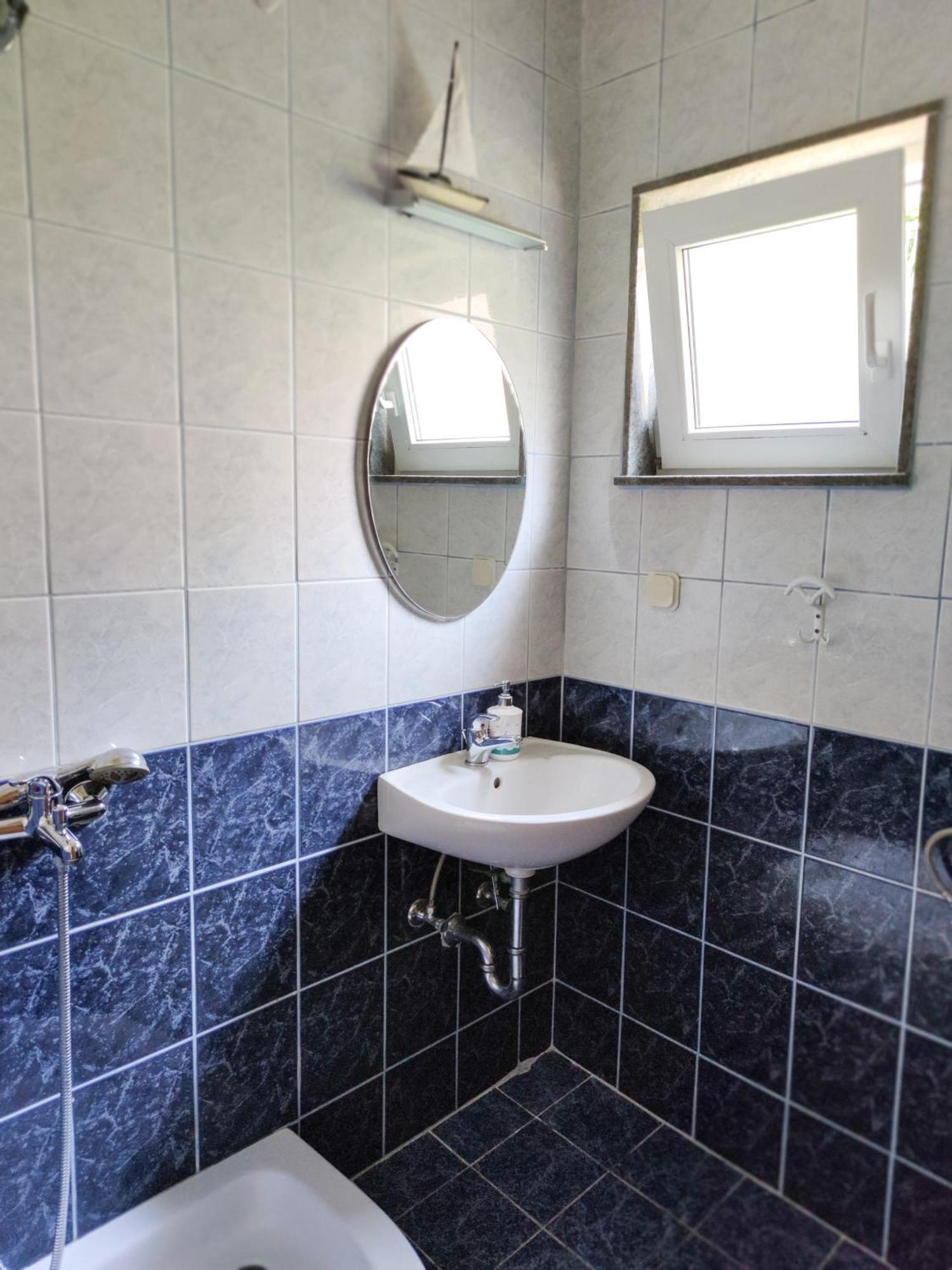 Apartments And Rooms Marica Makarska Room photo