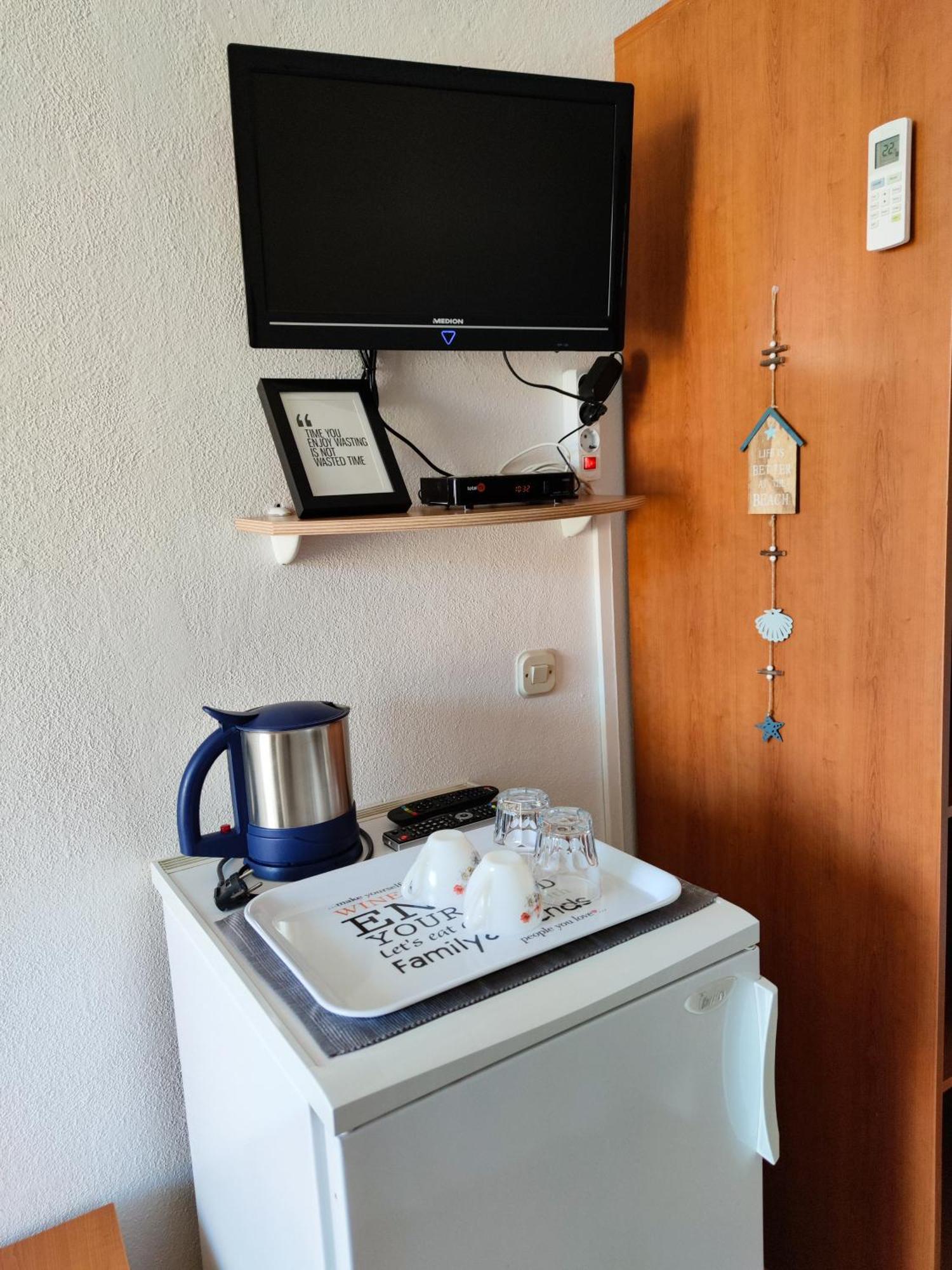 Apartments And Rooms Marica Makarska Room photo